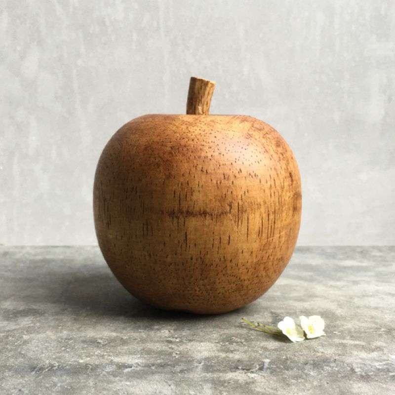 Μήλο ξύλινο 6x7,5εκ.  